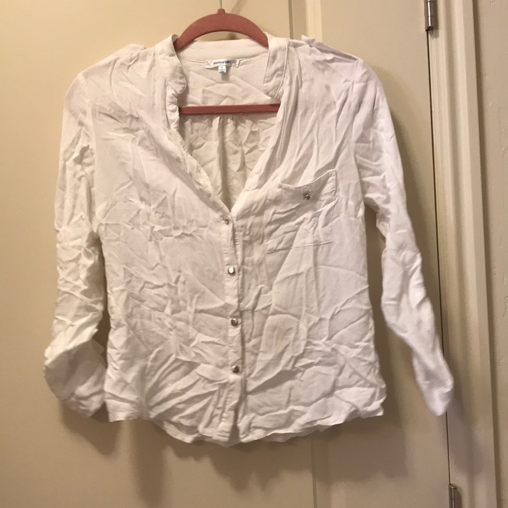 Australian White shirt